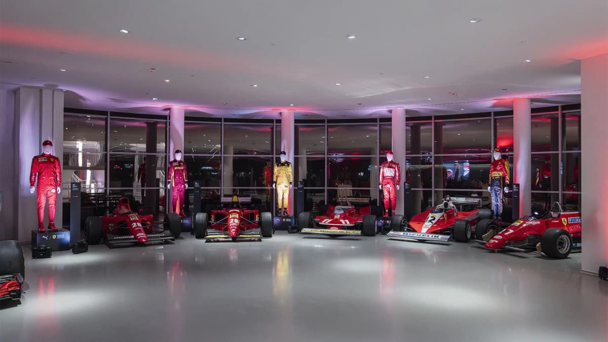 Ferrari lancia il merch per il GP di Las Vegas con Puma e Ray-Ban – ma la loro stagione racconta tutt’altro