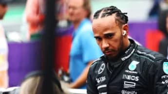 Hamilton continua con Mercedes fino a fine stagione 2023