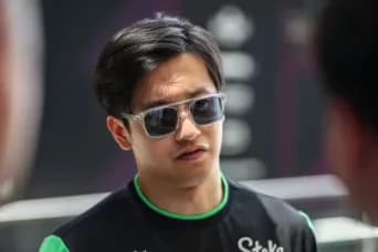 Zhou Guanyu verso Ferrari come pilota di riserva nel 2025