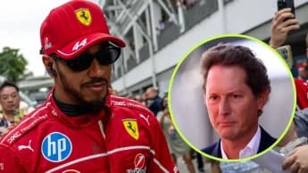 Hamilton risponde: “Io credo nella mia squadra. Credo in me stesso. Non mi arrendo.”