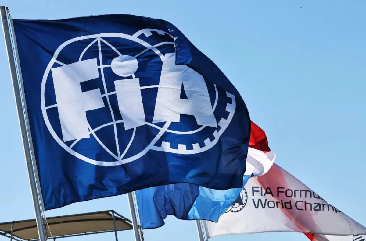 FIA: Cosa Significa e Qual è il Suo Ruolo nel Governare la F1 FIA: Cosa Significa e Qual è il Suo Ruolo nel Governare la F1